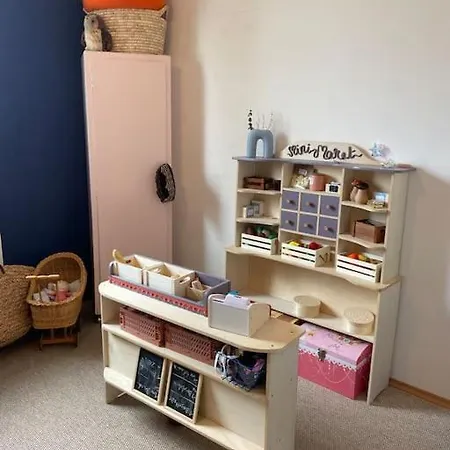 Mobliertes Reihenhaus Mit Garten - Mindestens 4 Wochen Oder Langer Buchbar